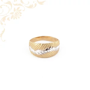 Gyémántvésett mintával díszített női arany gyűrű