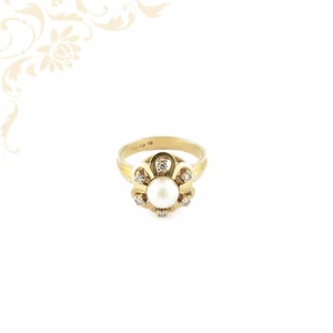 Női gyémántköves arany gyűrű édesvízi gyönggyel ékesítve