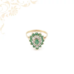 Gyémántokkal és smaragdokkal ékesített női arany gyűrű