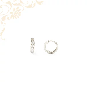 14 karátos arany gyermek karika fülbevaló csillogó kövekkel 14 karátos arany gyermek karika fülbevaló csillogó kövekkel