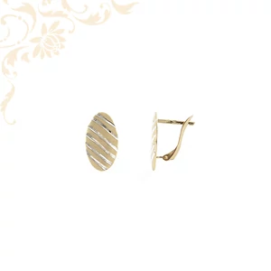 Modern eleganciát képviselő 14 karátos női arany fülbevaló Modern eleganciát képviselő 14 karátos női arany fülbevaló