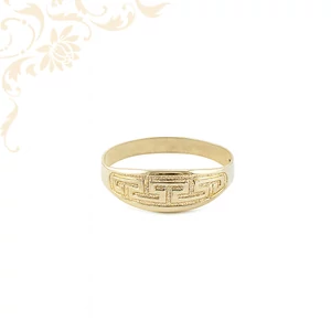 14K sárga arany gyűrű, felületét a klasszikus görög kulcs (Meandrosz) motívum díszíti 14K sárga arany gyűrű, felületét a klasszikus görög kulcs (Meandrosz) motívum díszíti