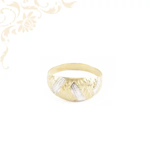 Szélesebb fazonú arany gyűrű bicolor mintával, gyémántvésett hatású felülettel