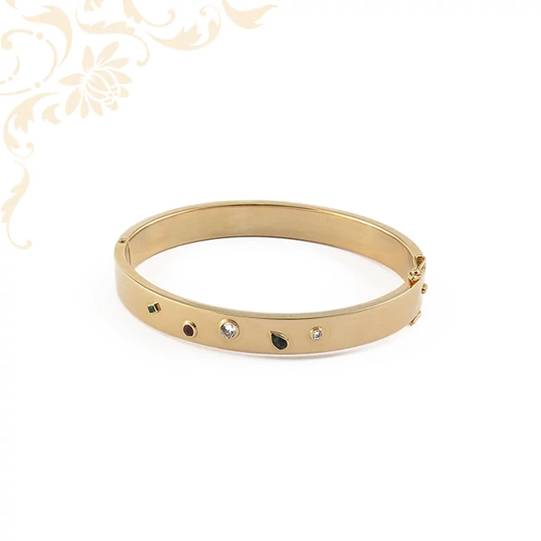 Drágakővel díszített arany karláncok,karkötők