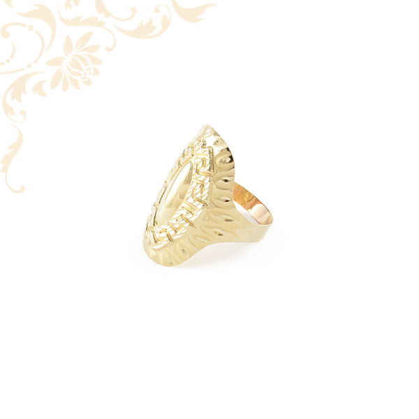 Exkluzív megjelenésű női arany gyűrű