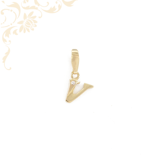 V betűt mintázó arany medál, fehér színű cirkónia kővel díszítve